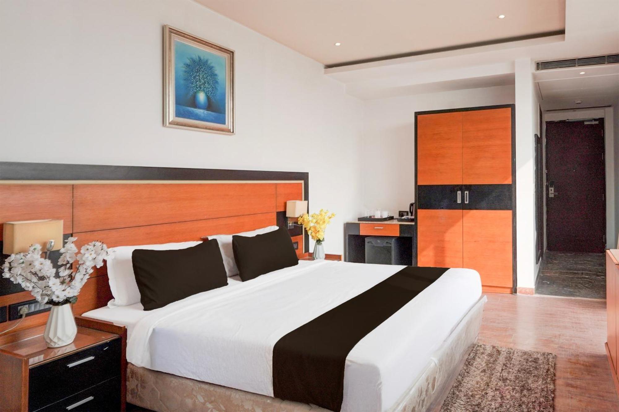 Townhouse Oak Agra Near Sultanganj Puliya Formerly Bb Grand Екстериор снимка
